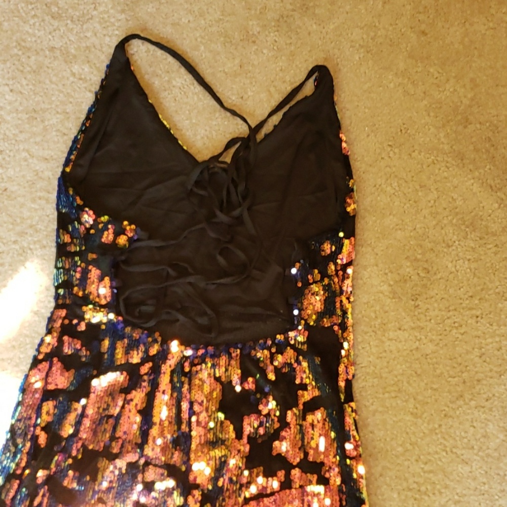 Multicolored Strappy Back V Neck Sequins Dress - image 5